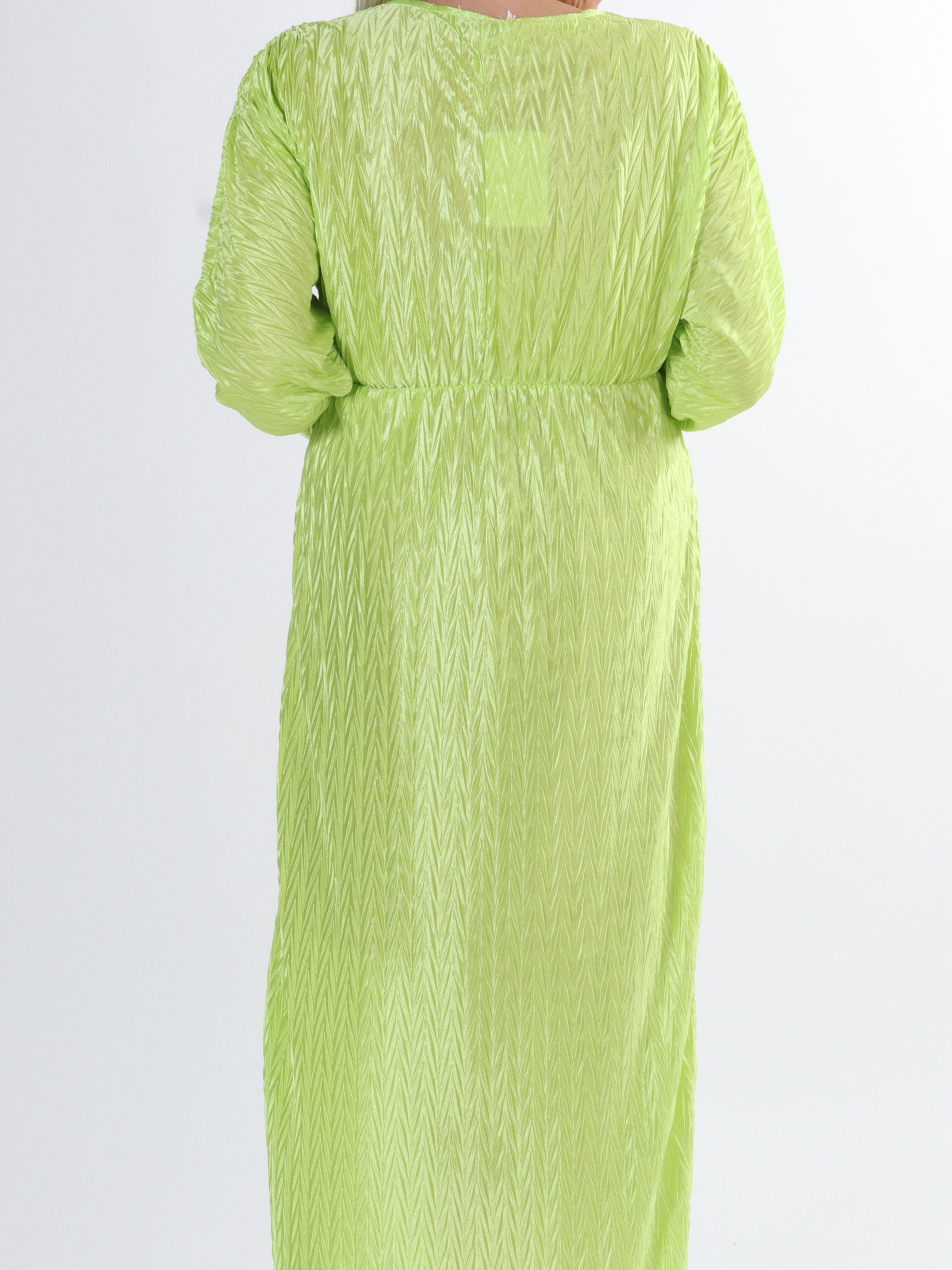 Love - Lang plus size plisseret kjole i shiny stof